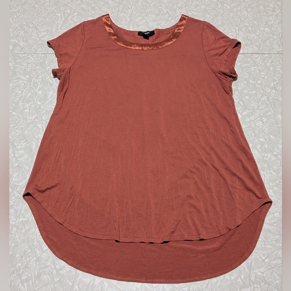 Alfani Women's Medium Rust Burnt Orange Satin Trim T-Shirt